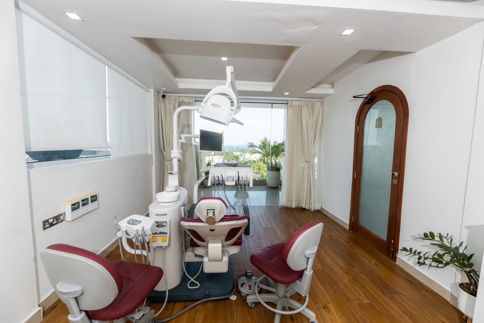 How Much Do Dental Implants Cost in Tanzania? A 2026 Guide